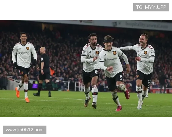 1990年阿森纳与曼联经典对决回顾及赛后分析